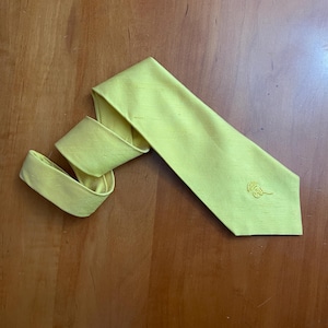 1950s Vintage Raw Silk Neck Tie Countess Mara Bias Gold Yellow Wedding Suit Accessory