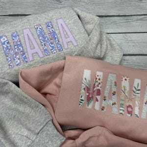 Mama Keepsake Crewneck | Baby Outfit Custom Mama Sweatshirt | Keepsake Applique Sweatshirt | Hospital Blanket Sweatshirt | Mother's Day Gift