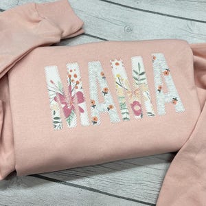 Mama Keepsake Crewneck | Baby Outfit Custom Mama Sweatshirt | Keepsake Applique Sweatshirt | Hospital Blanket Sweatshirt | Mother's Day Gift