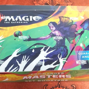 Magic The Gathering Kommandant Meister Set Booster Box - 24 Packungen (360 Magiekarten)
