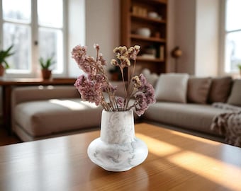 Handmade Concrete Vase | Modern Minimalist Décor | 14 cm Height