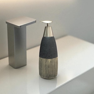 Handmade Ceramic Soap Dispenser – Modern Liquid Soap Pump – Elegant Bathroom Decor & Accessory