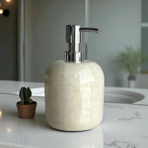 Handmade Ceramic Soap Dispenser – 400 ml Refillable Sink Bottle – Minimalist Bathroom Decor