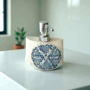 300 ml Handmade Resin Soap Dispenser – Durable Bathroom Accessory – Ceramic & Polyresin Blend Pump Bottle