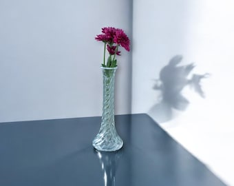 手吹きガラスの花瓶：ねじれた渦巻き模様 - Etsy 日本