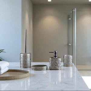 Handgemaltes 4-teiliges Resin Badezimmer Set | Handarbeit | Seifenspender, Seifenschale, Zahnbürstenhalter & Toilettenbürste