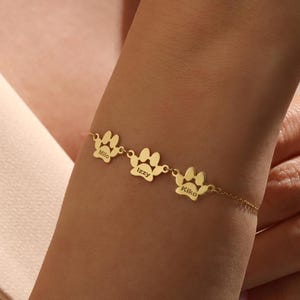 Personalized 14K Gold Paw Print Necklace - Pet Memorial Jewelry