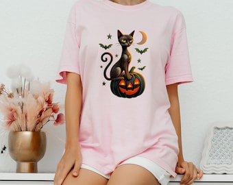 Schwarze Katze auf Kürbis Komfort Farben Shirt, Halloween schwarze Katze Tshirt, gruselige Saison Katze T-Shirt, Halloween niedlichen Frauen Outfit, Halloween Geschenk