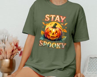 Bleiben Sie gruselige Komfortfarben T-Shirt, Kürbis-Shirt, gruselige Jahreszeit-T-Stück, Halloween-Party-Outfit, niedliche Halloween-Frauenkleidungsgeschenke
