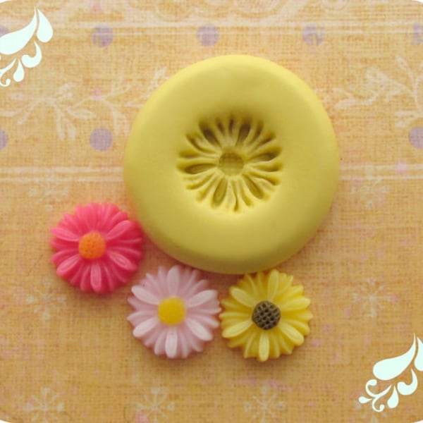 Tiny Flower Daisy Mold DIY Charm Flowers on Pinterest Cabochon Mold Resin Clay Mould