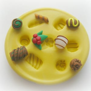 Miniatures Dollhouse Candy Mold Silicone Tiny Food Sweets Christmas Molds Polymer Clay Resin Molds 1:12 Scale