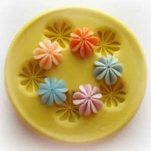 Tiny Flower Mold Mould Resin Clay Fondant Jewelry Charms Flexible Molds