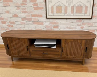 Wooden Fluted TV Stand, Mid-Century Modern Entertainment Center for Tvs up to 60" with Drawers and Fluted Doors, Curved TV Media Console