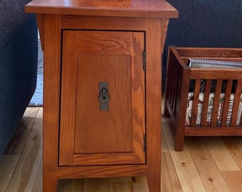 Solid Wood Cabinet End Table, Side Table for Living Room