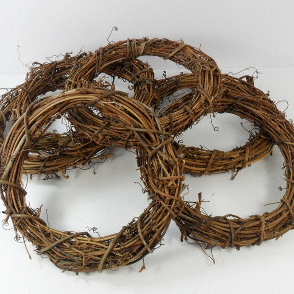 6 Grapevine Wreaths 6"