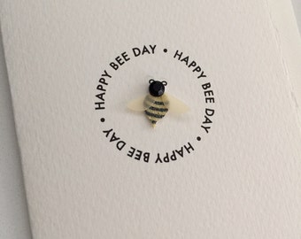 Happy birthday bee card // Card with a bee // birthday card // happy birthday card // bee birthday // happy bee day // bee day // small card