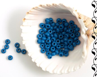 8/0 Czech Glass Seed Beads Preciosa (20g) Blue