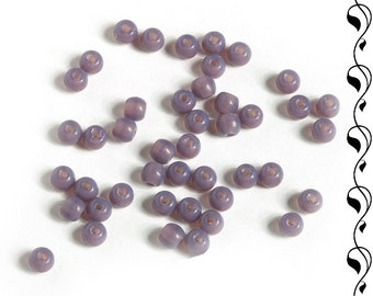 100 Czech Glass Beads 3 mm Violet Opal