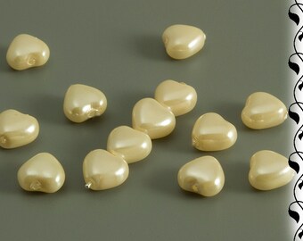 Czech Glass Hearts 6mm Pearl Beige 20 pcs