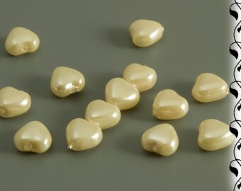 Tchèque Glass Hearts 6mm Pearl Beige 20 pcs