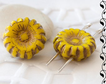 Czech Glass 2 Hole Gearwheels 12 mm Yellow Goldlined 10 pcs