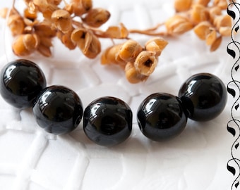 Czech Round Glass Beads 8 mm Black 10 pcs