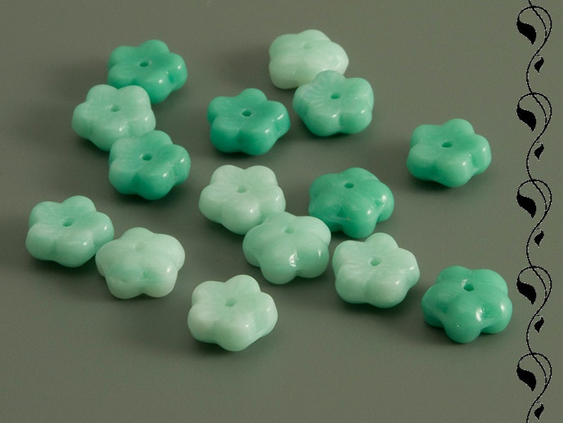 Czech Glass Beads 8 mm Turquoise 20 pcs image 2