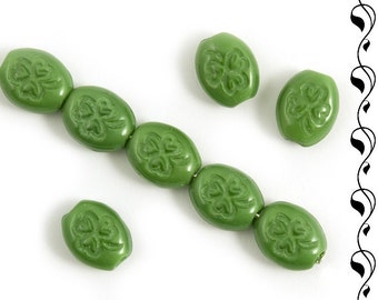 Czech Glass Beads 10x8 mm Green 10 pcs