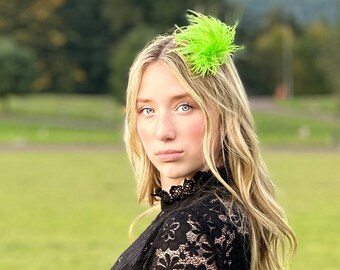 Lime green feather clip, green hair clip, ostrich feather clip,feather clip,ostrich clip,photo prop, green feather clip dr sues party clip