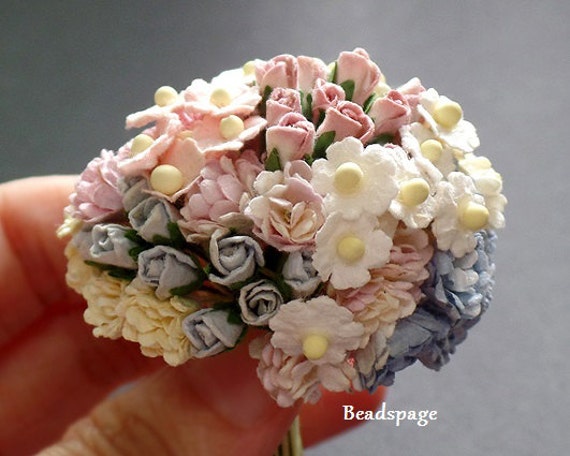 dollhouse miniature flowers