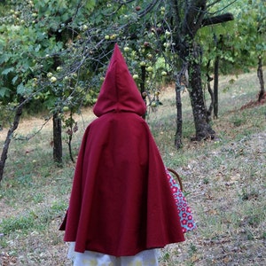 Hooded Cape PDF Pattern image 4