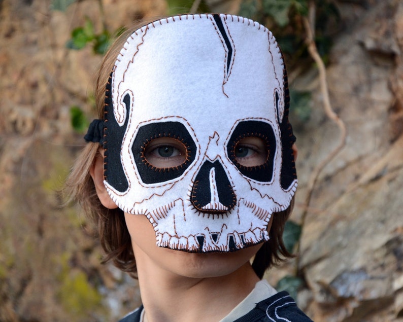 Skull Mask PDF Pattern image 2
