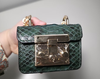 Emerald Python leren mini-crossbodytas – portemonnee met gouden ketting
