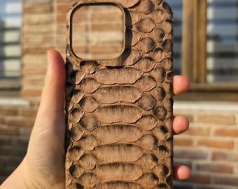 Ręcznie robione etui MagSafe ze skóry pytona do iPhone'a 17 Pro Max: egzotyczna skóra węża