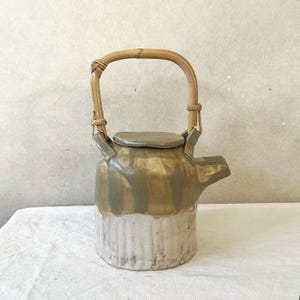 Handmade Ceramic Teapot,  Japanese Teapot , Ceramic Gifts Handmade Pottery, Studio Pottery