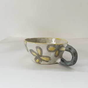 Handgemachte Keramik Kaffeebecher: Floral Steinzeug Keramik Tasse