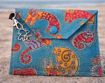 Handmade Cat Treat Pouch, Snap Closure Purse, Limited Edition, LB Cat Toss