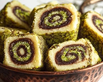 Pistazien Türkisch Delight Roll Rezept: Nahöstliches Dessert (PDF)