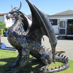 Handmade Recycled Metal Dragon Sculpture – Fantasy Garden Art – Large Medieval Statue – Outdoor Yard Decoration – Dragon Lover Gift