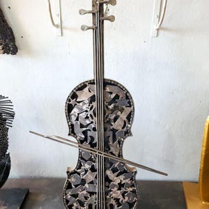 Handcrafted Metal Violin Sculpture - Unique Art, Musician Gift, Modern Decor
