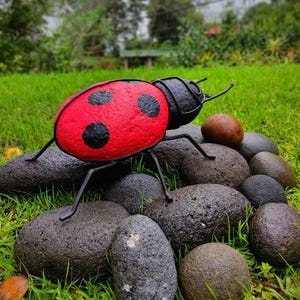 Handmade Metal Ladybug Sculpture – Garden Insect Art – Outdoor Yard Decoration – Rustic Lawn Ornament – Bug Lover Gift