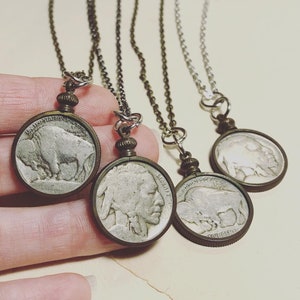 Rustikale Messing Buffalo Indian Head Nickel Münze Anhänger Halskette - Echte Vintage Münze