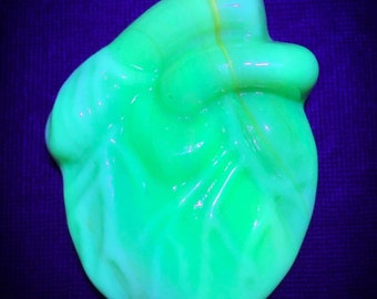 SALE! One Uranium Glowing Glass Anatomical Baby Heart - UV Black Light Reactive!