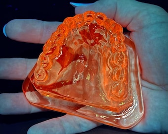 Green Glass Human Teeth Mold UV Black Light Reactive Selenium - 365 & 395 UV Reactive