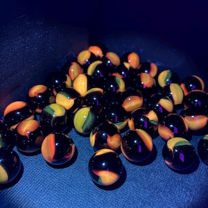 Set of 7! 1970s UV Glowing Bumble Bee Cadmium Glass Marbles - 365 & 395 UV Reactive