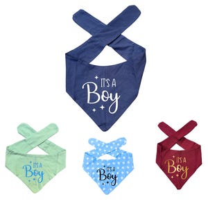 Bandana para perro &quot;Es un niño&quot; / Bufanda para el cuello que revela el género para perros o gatos / Diseño adorable para mascota en Baby Shower / ¡MUCHAS opciones de colores!