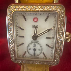 Vintage “Michelle Deco” Exquisite women’s luxury watch, 108 diamonds, 18 karat gold
