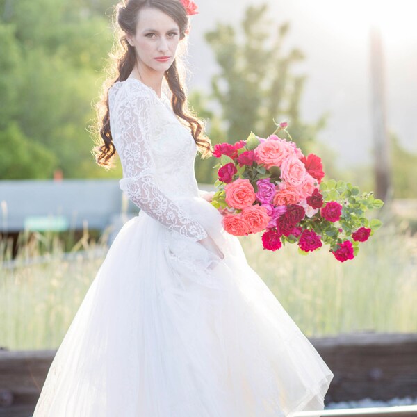 1960's Grace Kelly Lace & Tulle Vintage Wedding Dress