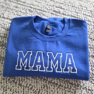 Custom Embroidered Mama Sweatshirt with Kid Names on Sleeve, Personalized Mom Sweatshirt Minimalist Momma Sweater Mothers Day Gift for Mom