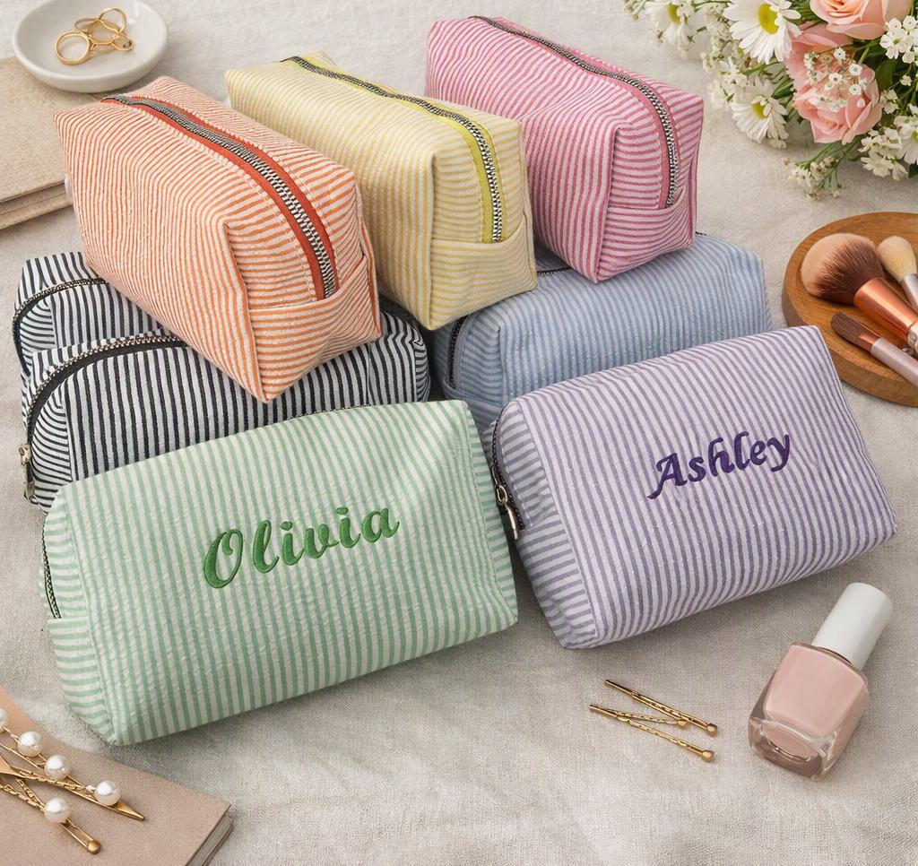 Custom Cosmetic Bag for Bridesmaid , Custom Makeup Bag, Personalized gift for Bridal party, gift for her, Bridesmaid Gifts, Bridesmaid Pouch
